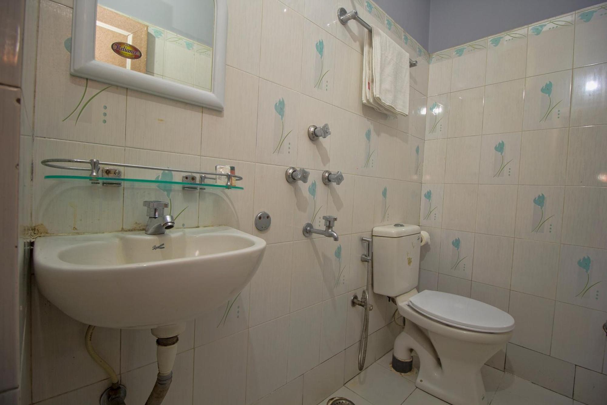 סיליגורי Hotel O Golden Moments מראה חיצוני תמונה