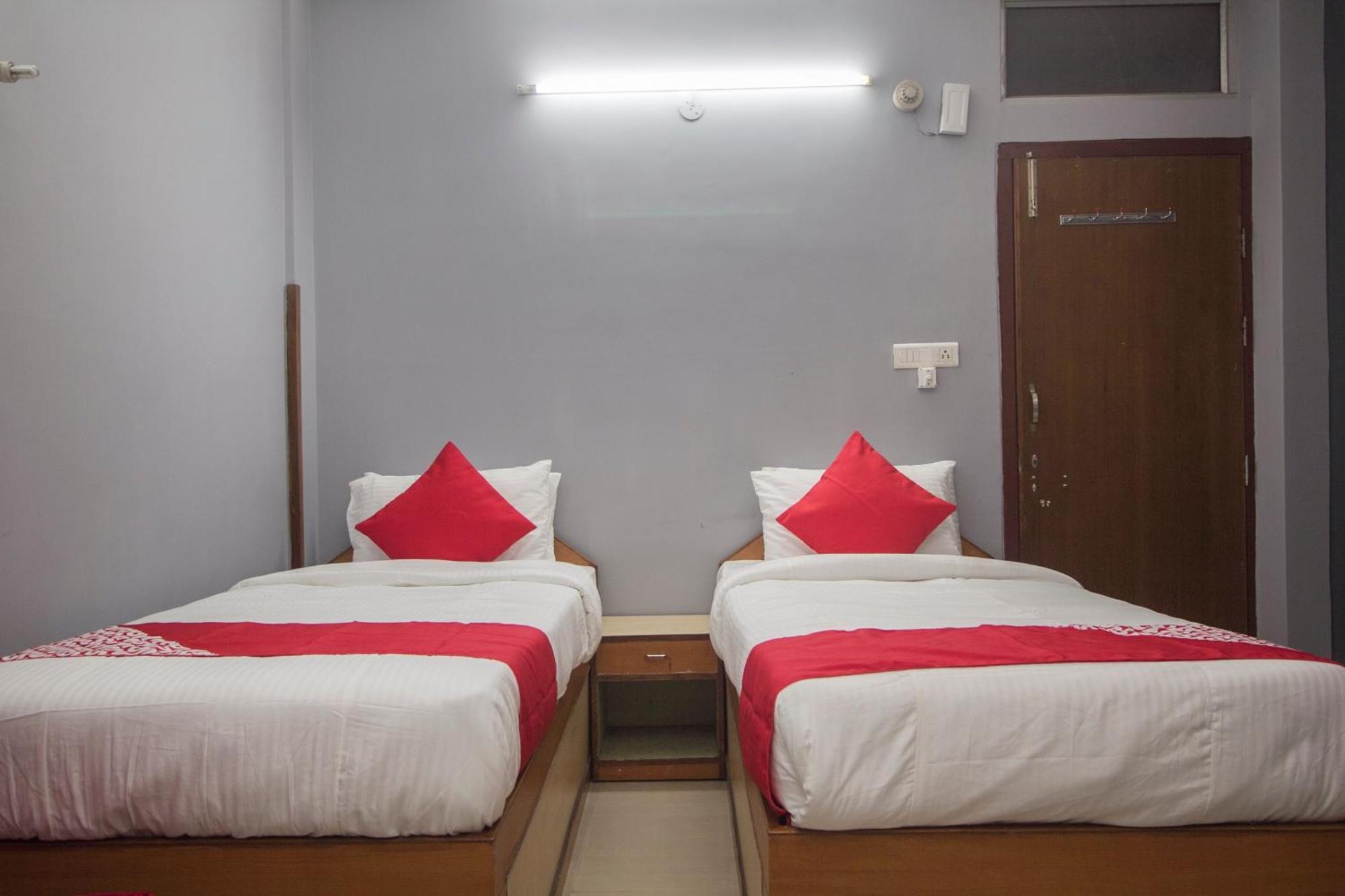 סיליגורי Hotel O Golden Moments מראה חיצוני תמונה
