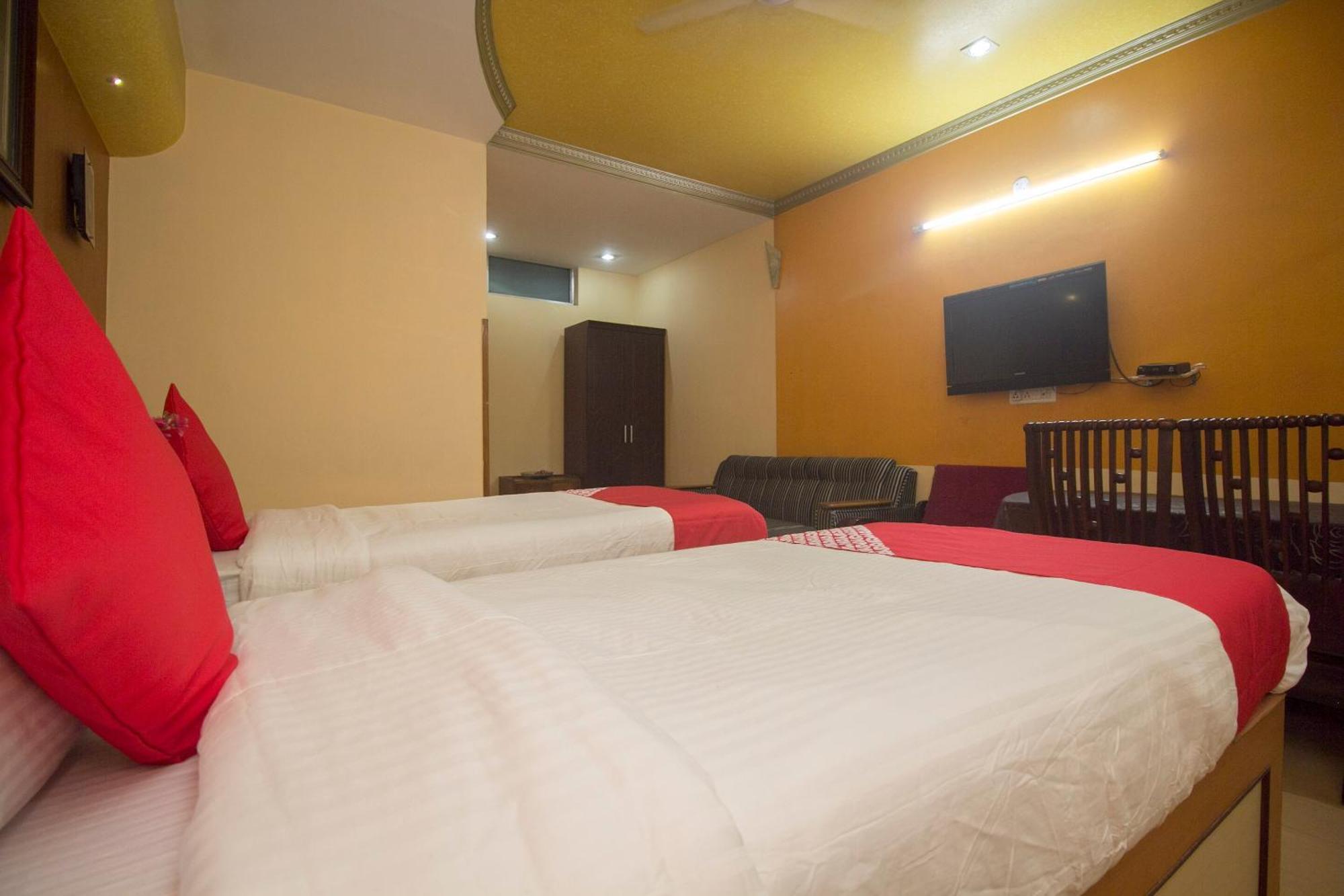סיליגורי Hotel O Golden Moments מראה חיצוני תמונה